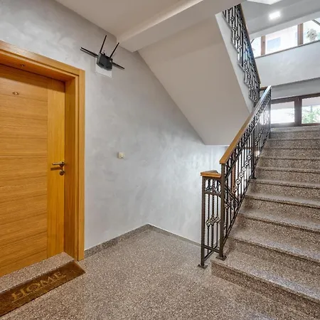 Lovac Apartment *