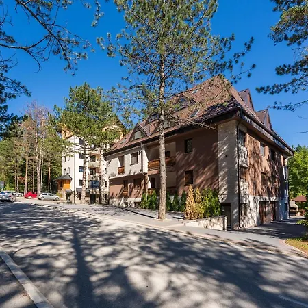 Lovac Apartment