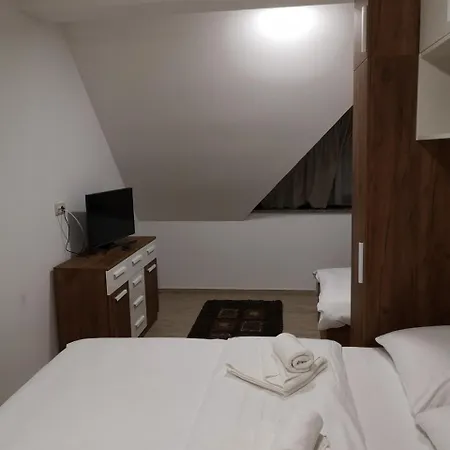 Lovac Apartment